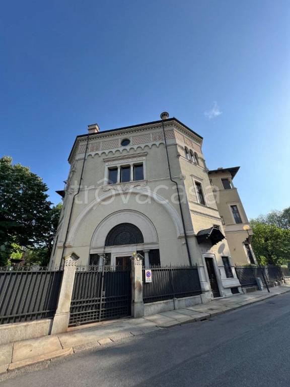 appartamento in affitto a Torino in zona Crocetta