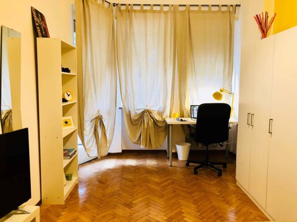 negozio in affitto a Torino in zona Cenisia