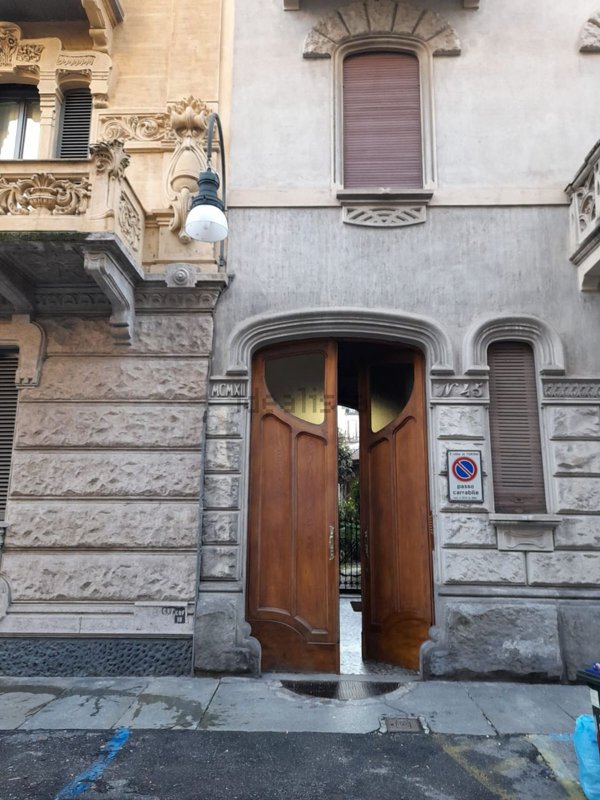 appartamento in affitto a Torino in zona Cit Turin