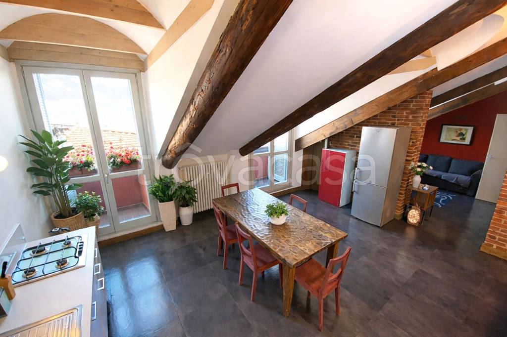 appartamento in affitto a Torino in zona Cit Turin