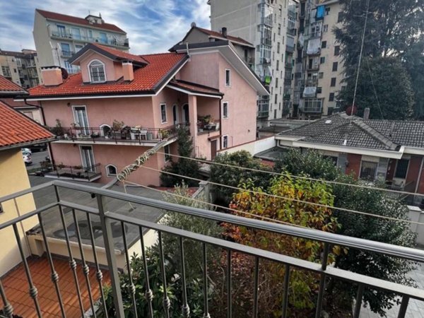 appartamento in affitto a Torino in zona Lucento