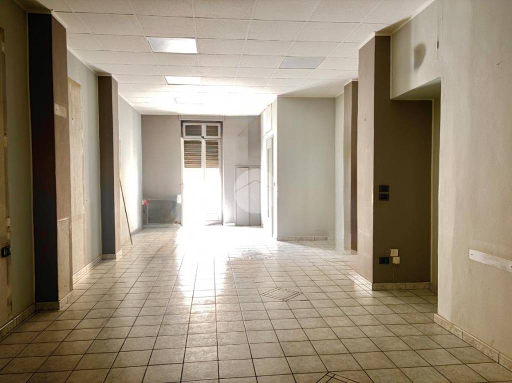 negozio in affitto a Torino in zona Borgata Vittoria