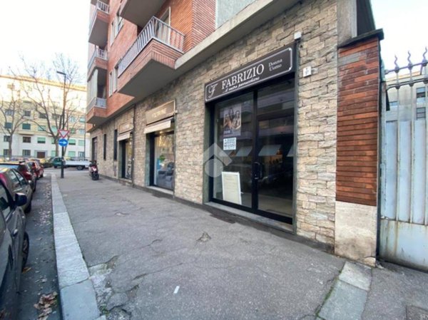 negozio in affitto a Torino in zona Parella