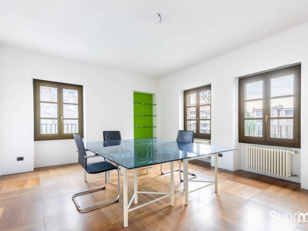 ufficio in affitto a Torino in zona Rosa