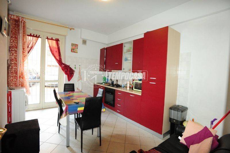 negozio in affitto a Torino in zona Madonna del Pilone