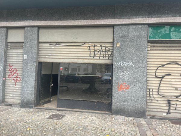 negozio in affitto a Torino
