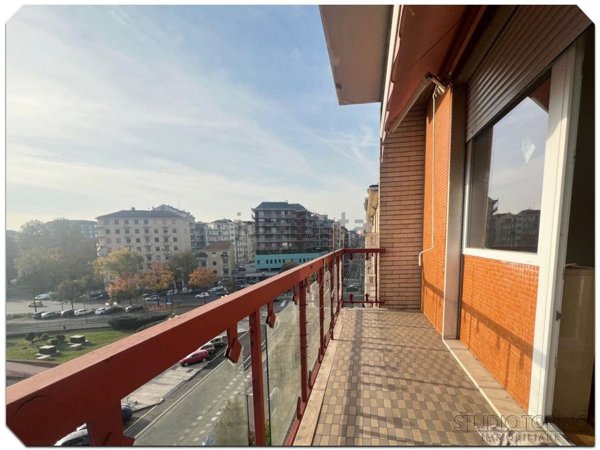 appartamento in affitto a Torino in zona Cit Turin