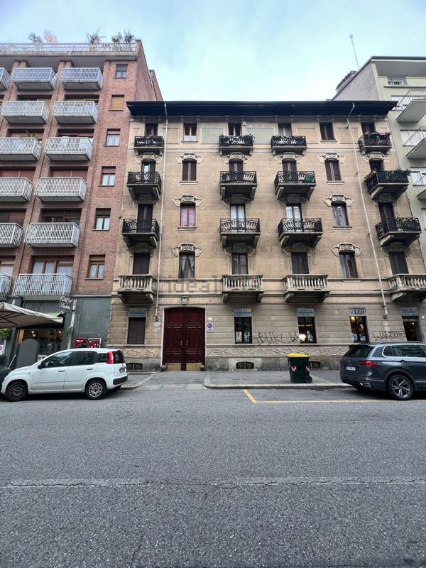 appartamento in affitto a Torino in zona Cit Turin