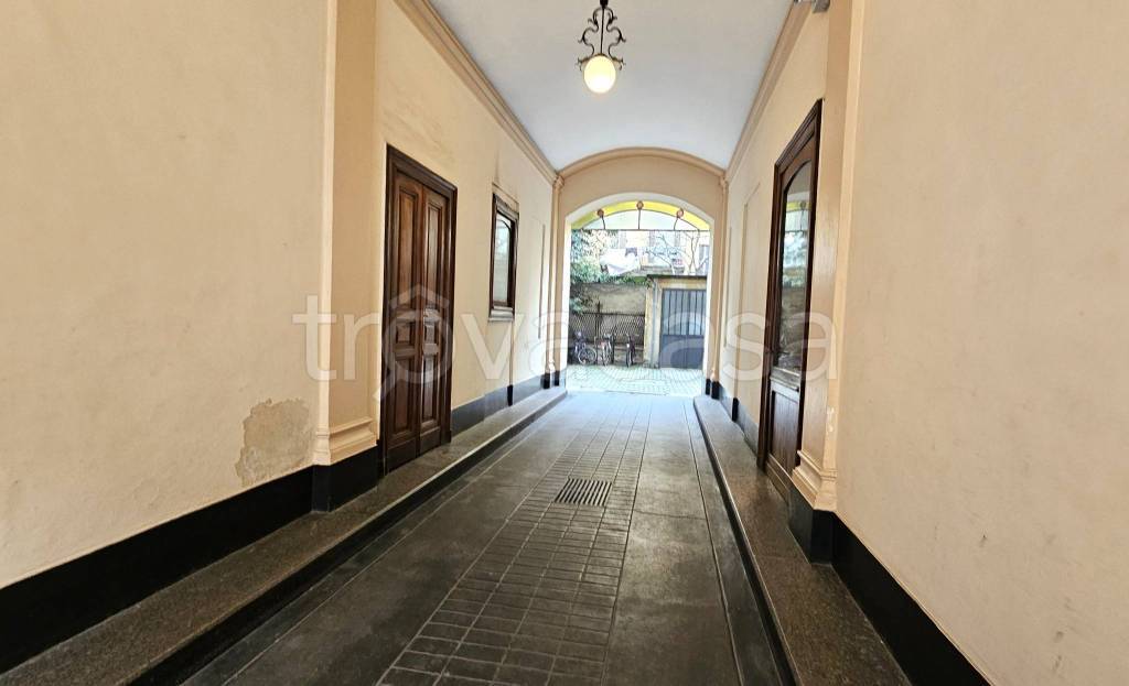 appartamento in affitto a Torino in zona Cit Turin