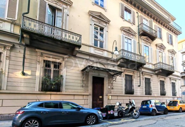 negozio in affitto a Torino