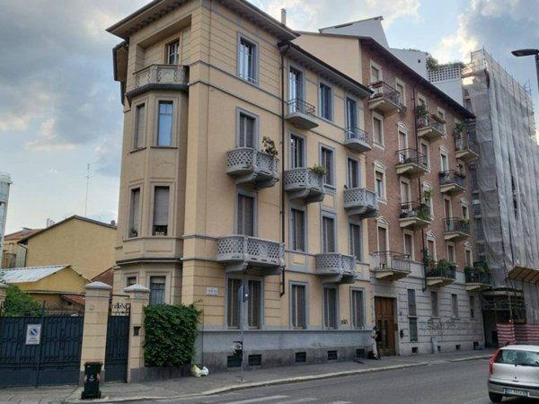 appartamento in affitto a Torino in zona Cit Turin