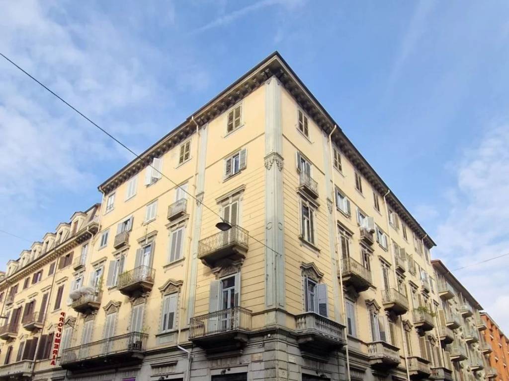 appartamento in affitto a Torino in zona Cit Turin