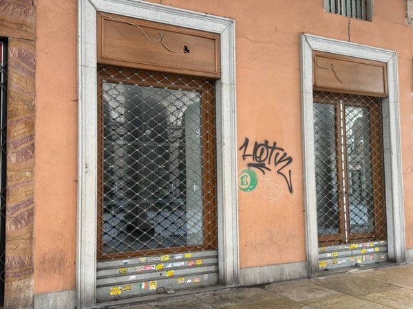negozio in affitto a Torino