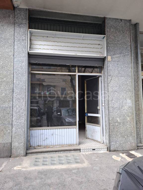locale commerciale in affitto a Torino in zona Vanchiglia