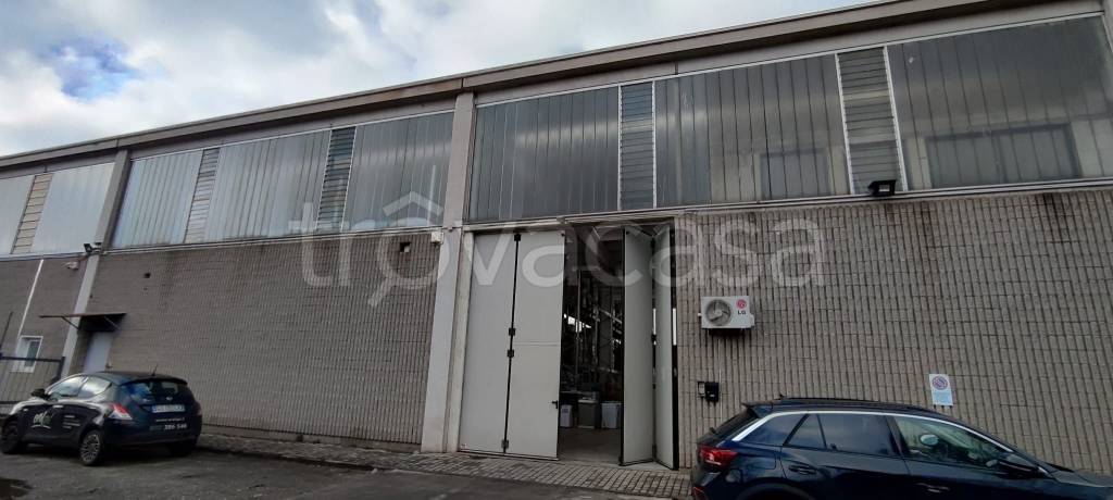 locale commerciale in affitto a Torino