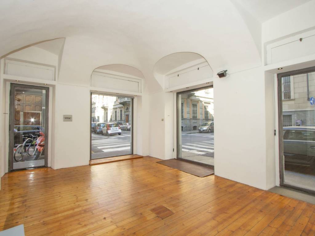 negozio in affitto a Torino