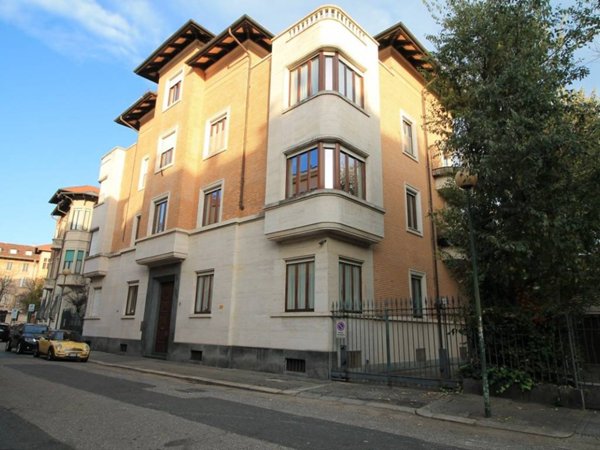 appartamento in affitto a Torino in zona Crocetta