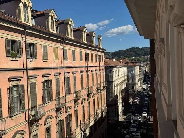 appartamento in affitto a Torino in zona Centro Storico