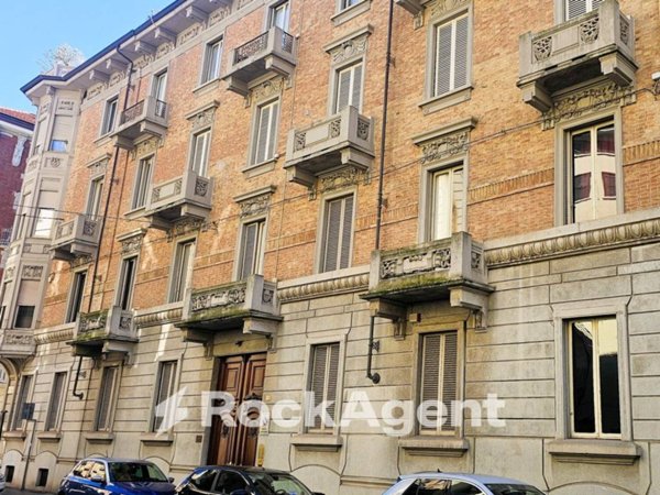 appartamento in affitto a Torino in zona Cit Turin