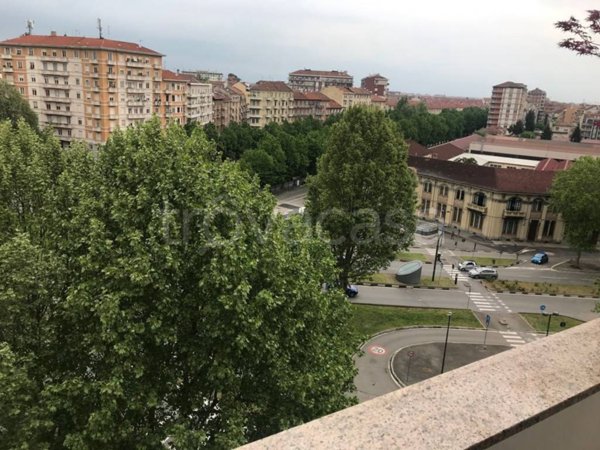 appartamento in affitto a Torino in zona Cenisia