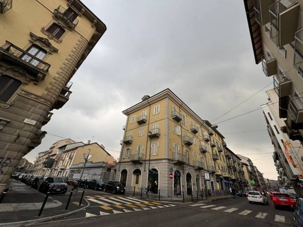 negozio in affitto a Torino in zona Cenisia