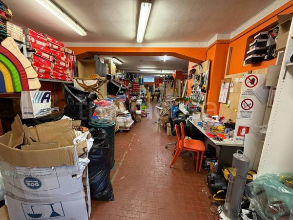 locale commerciale in affitto a Torino in zona Parella