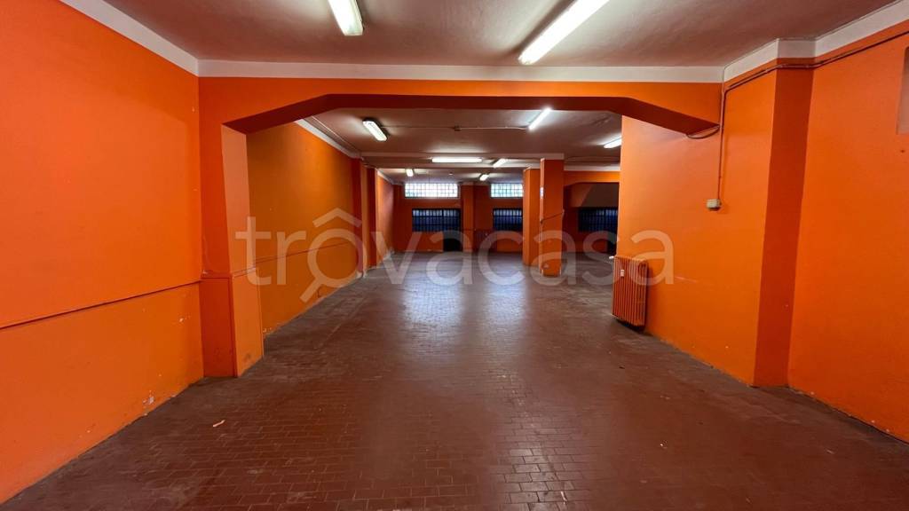 locale commerciale in affitto a Torino in zona Parella