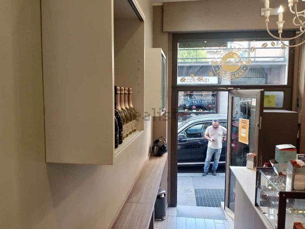 negozio in affitto a Torino in zona San Donato