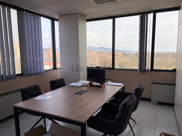 ufficio in affitto a Torino in zona Mirafiori Sud
