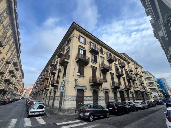 appartamento in affitto a Torino in zona Cit Turin