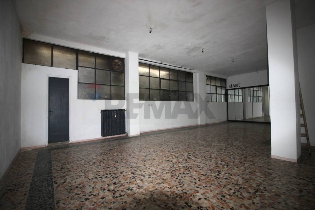 negozio in affitto a Torino in zona Crocetta