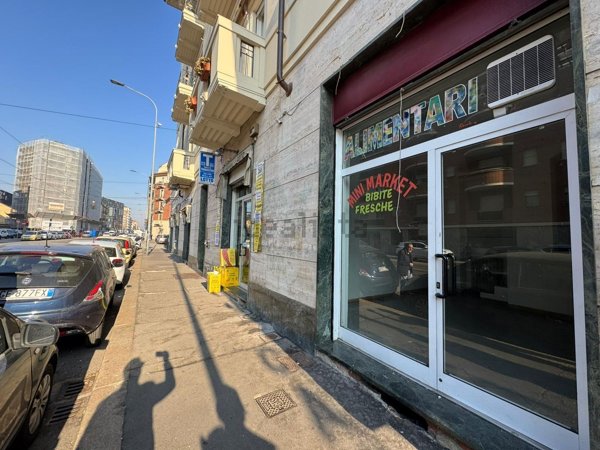 locale commerciale in affitto a Torino in zona Aurora