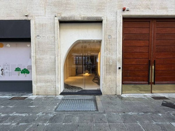 negozio in affitto a Torino