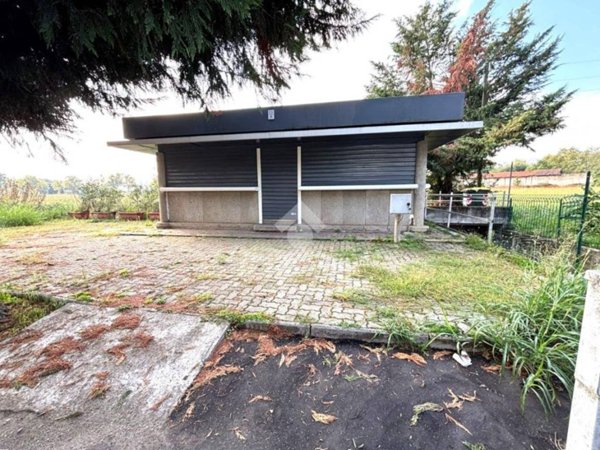 negozio in affitto a Torino in zona Vallette