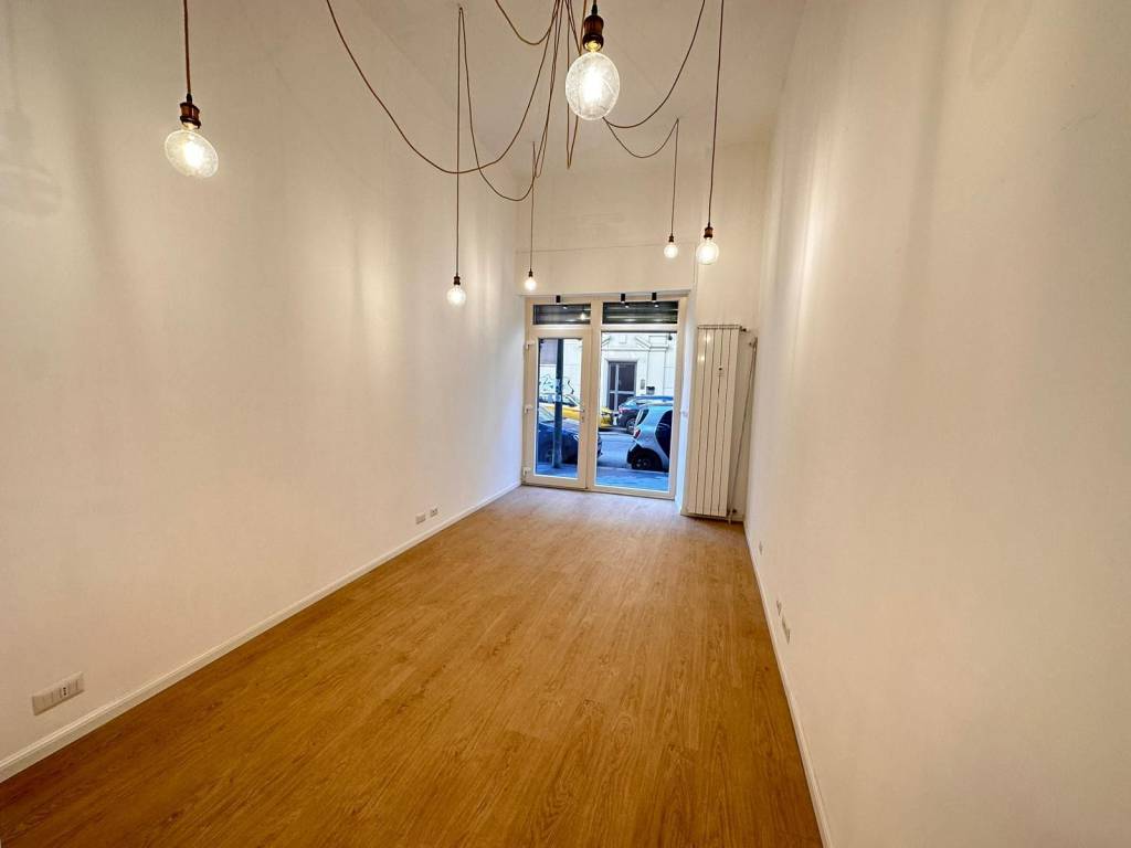 negozio in affitto a Torino in zona Parella