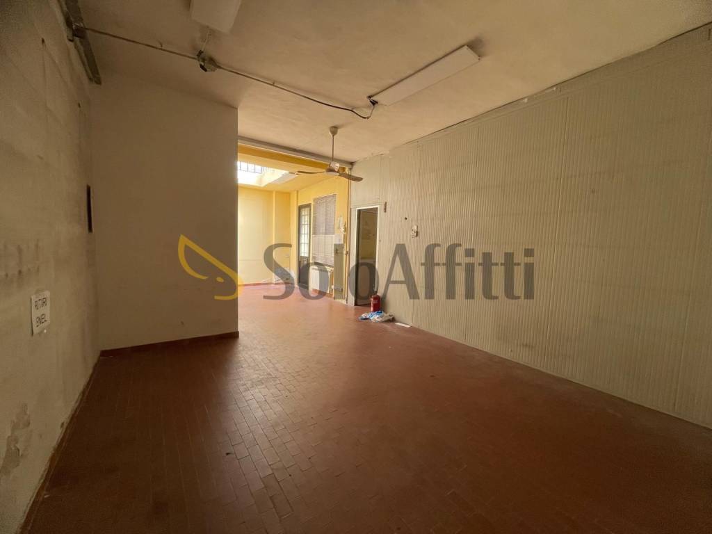locale commerciale in affitto a Torino in zona Lucento