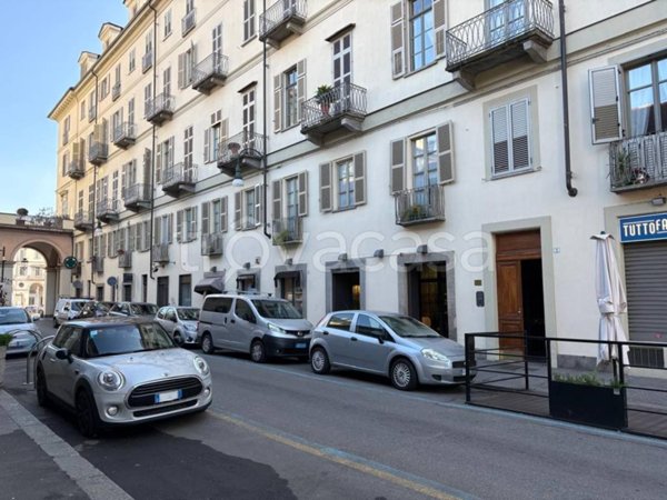 negozio in affitto a Torino