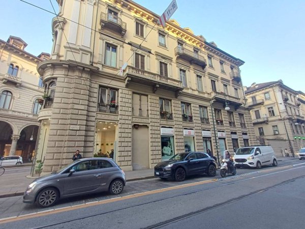 negozio in affitto a Torino