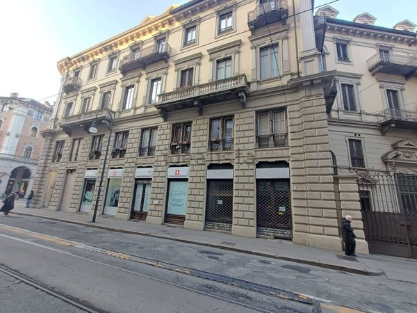 locale commerciale in affitto a Torino