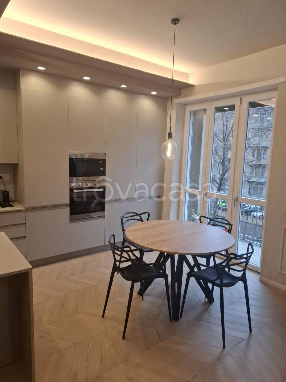 appartamento in affitto a Torino in zona Cit Turin