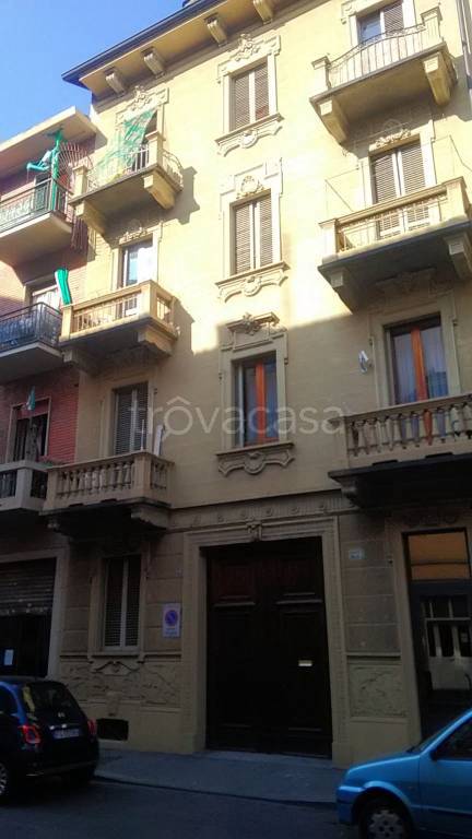 locale commerciale in affitto a Torino in zona Cenisia