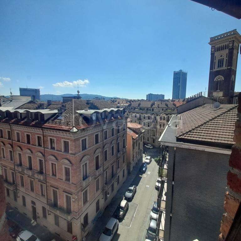 appartamento in affitto a Torino in zona Cit Turin