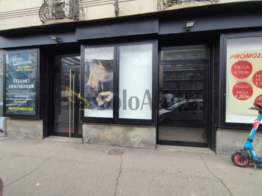 negozio in affitto a Torino in zona Lingotto