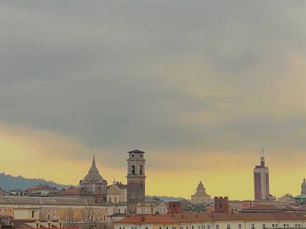 appartamento in affitto a Torino in zona Aurora