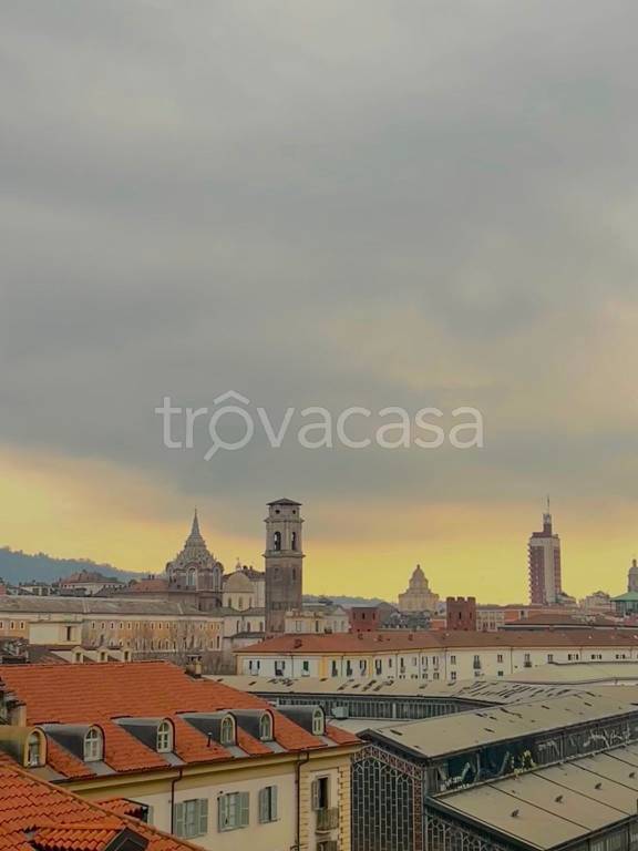 appartamento in affitto a Torino in zona Aurora