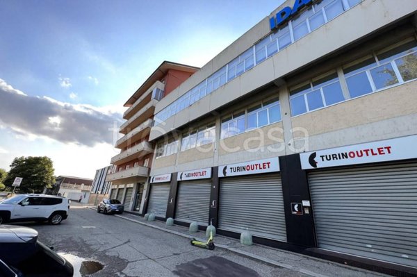 negozio in affitto a Torino in zona Vanchiglia