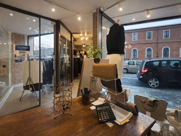 negozio in affitto a Torino in zona San Salvario