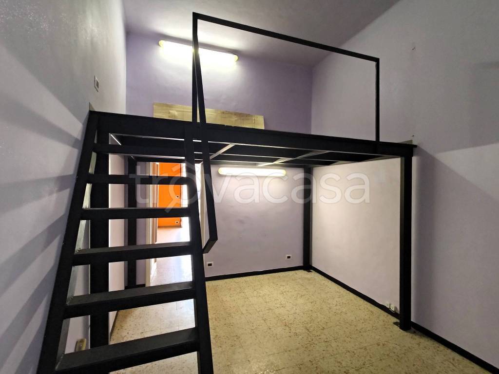 negozio in affitto a Torino in zona Borgo San Paolo