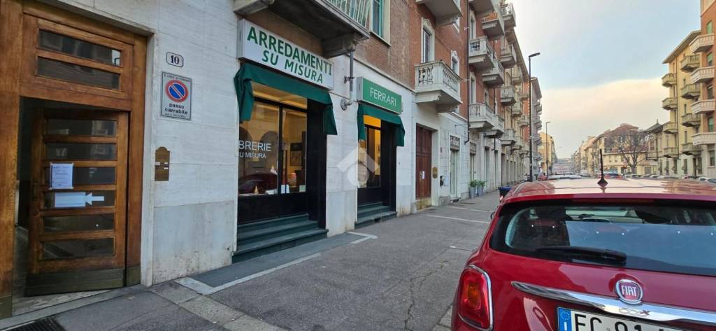negozio in affitto a Torino in zona Borgo San Paolo