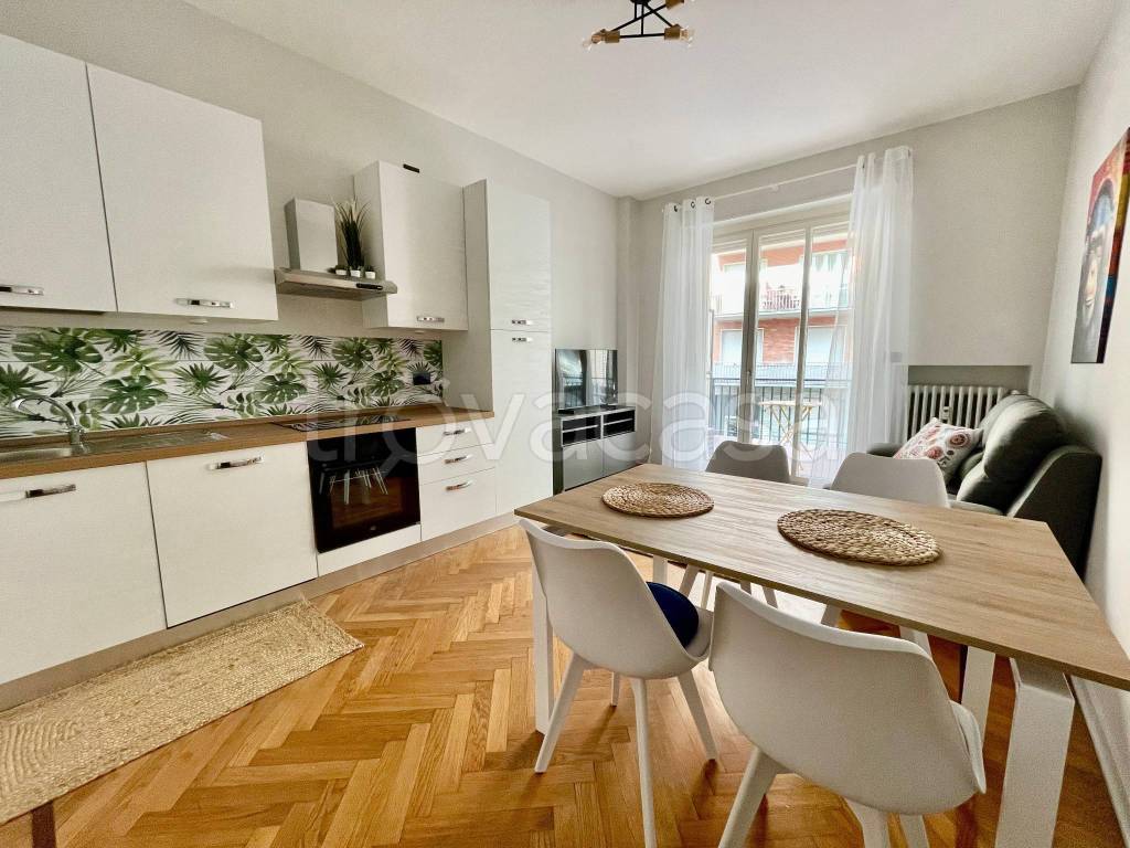 appartamento in affitto a Torino in zona Cit Turin